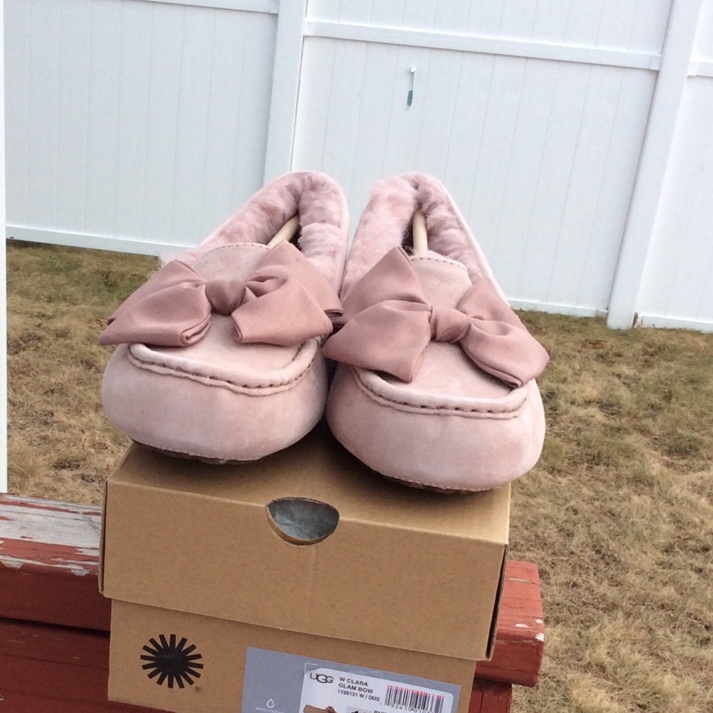 UGG CLARA GLAM BOW SLIPPERS - Picture 2 of 6